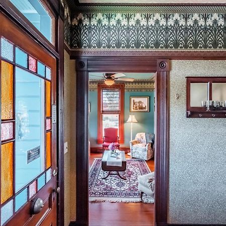 Mamere'S Guest House Monmouth Екстериор снимка