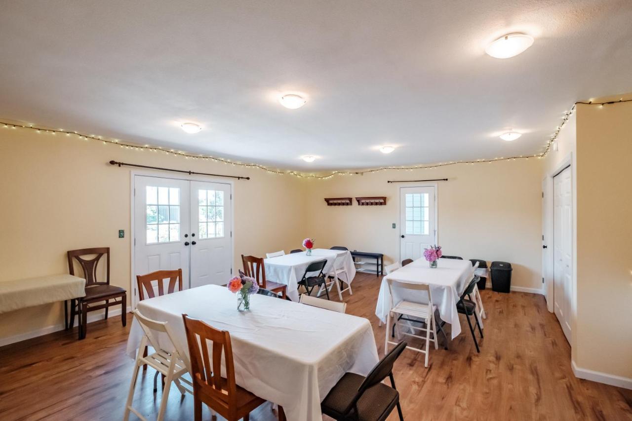 Mamere'S Guest House Monmouth Екстериор снимка
